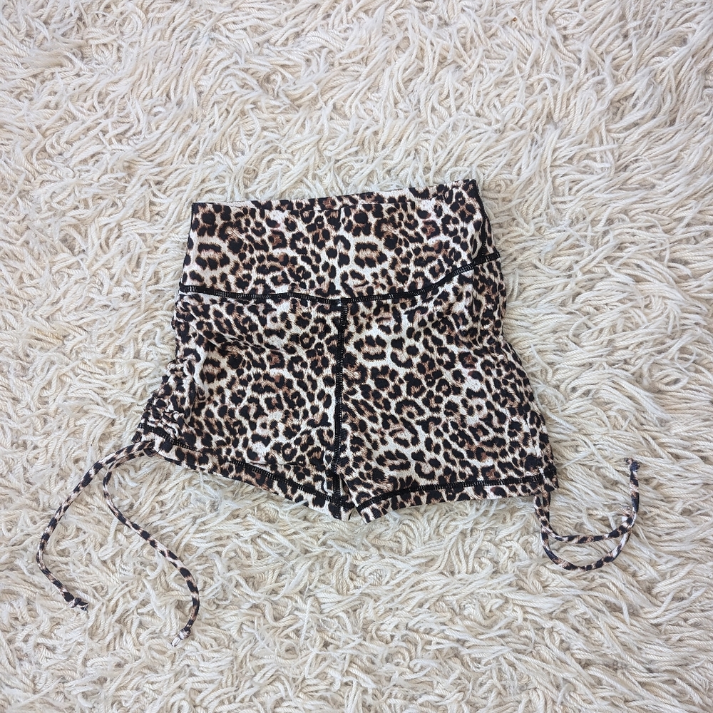 EUC ZYIA Leopard Brilliant Scrunchy S (retired item)